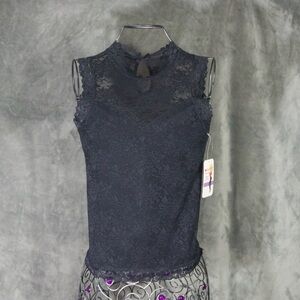 Ida fashion black lace top NWT one size
